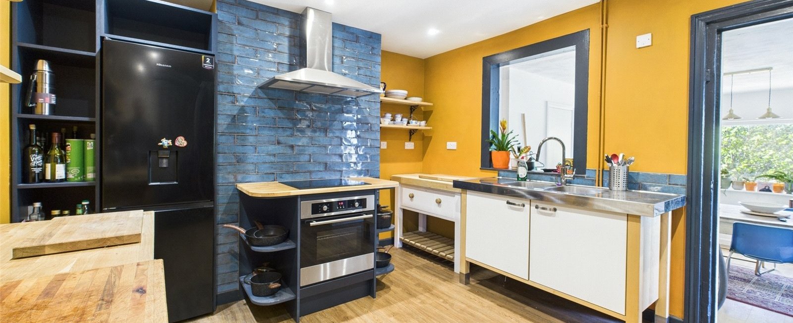https://b648d7e2ad9240229508-052cc51e0dabffd716f7be11da587437.ssl.cf3.rackcdn.com/property_image.1600cm653.v1/for-sale/Bath-Road-Stroud-Gloucestershire-GL5/22113/22113_4d078b80d20a6d781a66f055cf869f94.jpg