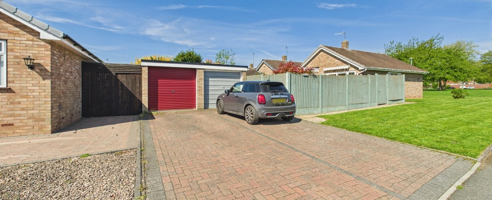 https://b648d7e2ad9240229508-052cc51e0dabffd716f7be11da587437.ssl.cf3.rackcdn.com/property_image.1600cm653.v1/for-sale/Beaver-Close-Worcester-Worcestershire-WR2/22110/22110_2c7fa38e6ab4b24bb4d899d9a3295077.jpg