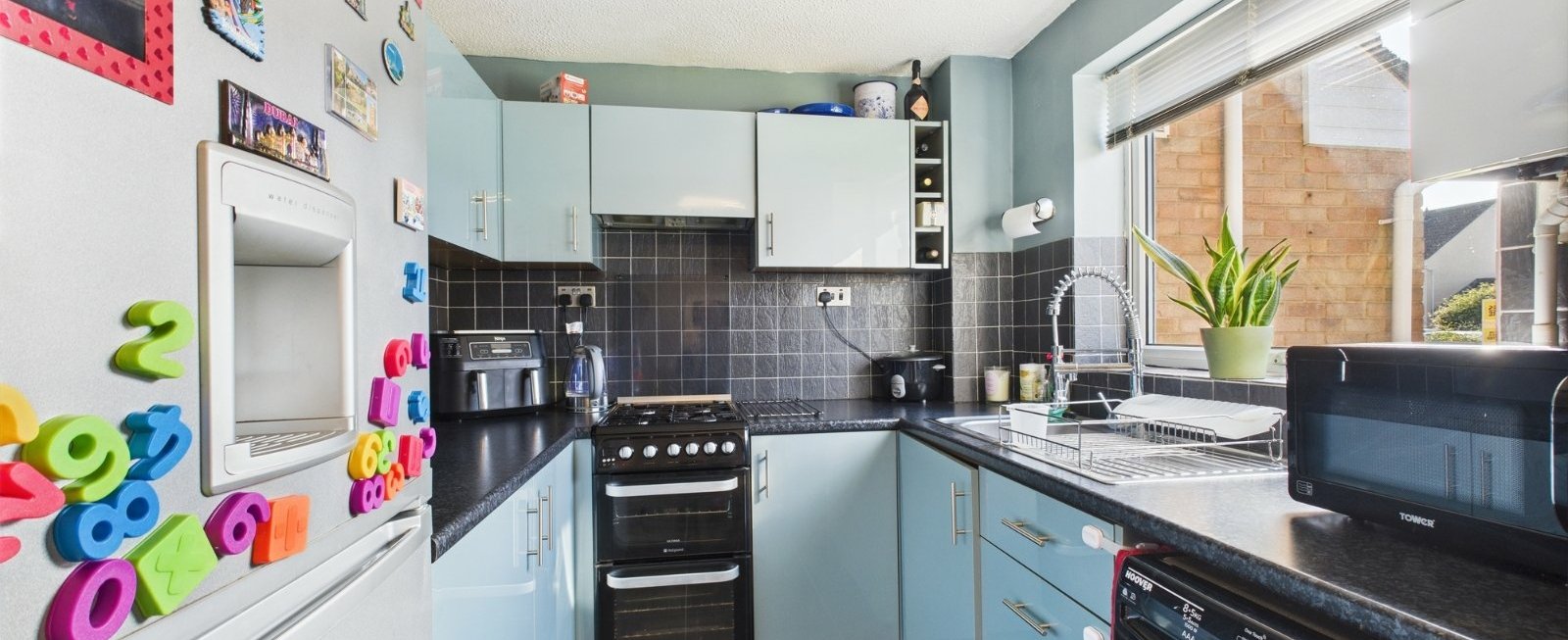 https://b648d7e2ad9240229508-052cc51e0dabffd716f7be11da587437.ssl.cf3.rackcdn.com/property_image.1600cm653.v1/for-sale/Brookthorpe-Close-Tuffley-Gloucester-GL4/22064/22064_2209076d0d2cf4b126afaee0ba294634.jpg
