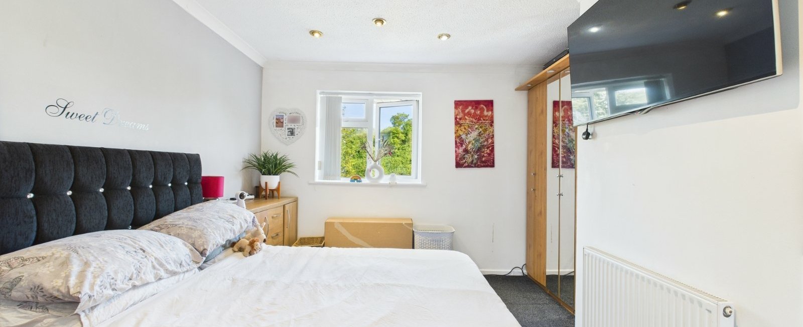 https://b648d7e2ad9240229508-052cc51e0dabffd716f7be11da587437.ssl.cf3.rackcdn.com/property_image.1600cm653.v1/for-sale/Brookthorpe-Close-Tuffley-Gloucester-GL4/22064/22064_414951339a330defd11e482f4b83e192.jpg