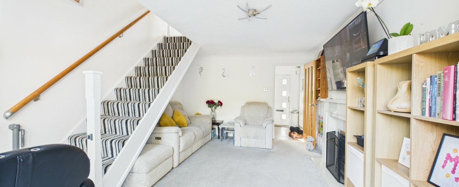 https://b648d7e2ad9240229508-052cc51e0dabffd716f7be11da587437.ssl.cf3.rackcdn.com/property_image.1600cm653.v1/for-sale/Brookthorpe-Close-Tuffley-Gloucester-GL4/22064/22064_c57b42310040534fa87ad0c49e56f2ca.jpg