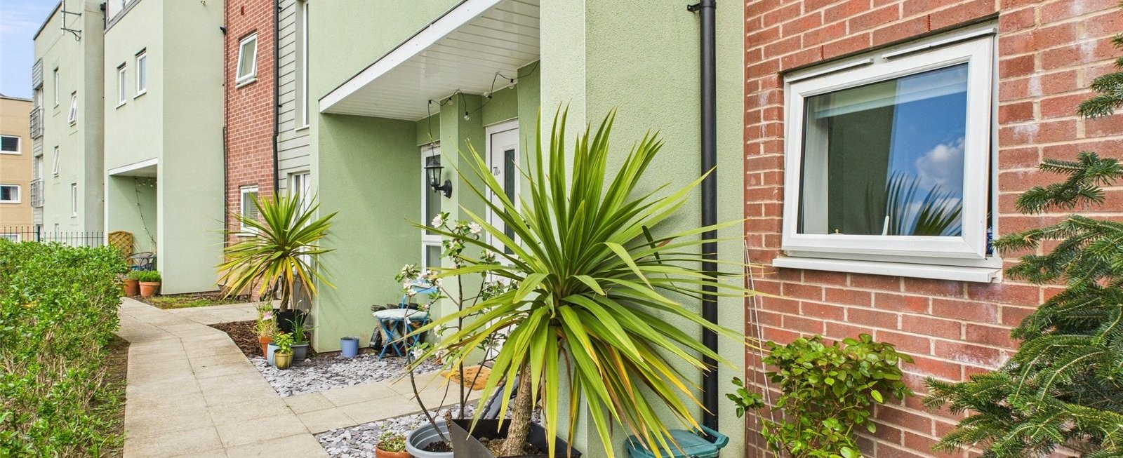 https://b648d7e2ad9240229508-052cc51e0dabffd716f7be11da587437.ssl.cf3.rackcdn.com/property_image.1600cm653.v1/for-sale/Fairford-Road-Cheltenham-Gloucestershire-GL52/22130/22130_11d2ee2ddb51c1b33f62bd751bba8c30.jpg