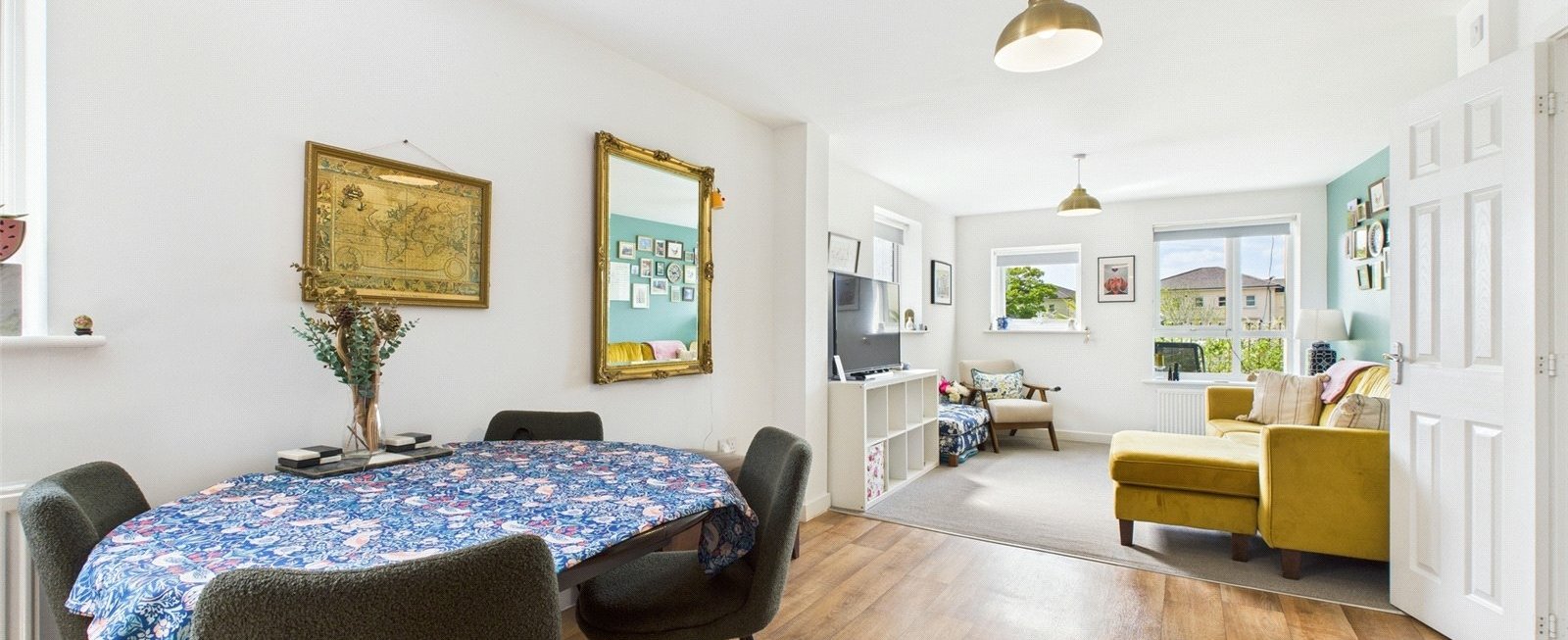 https://b648d7e2ad9240229508-052cc51e0dabffd716f7be11da587437.ssl.cf3.rackcdn.com/property_image.1600cm653.v1/for-sale/Fairford-Road-Cheltenham-Gloucestershire-GL52/22130/22130_a11c4ac381a8aef1f4bb0fb30e7bf9e3.jpg