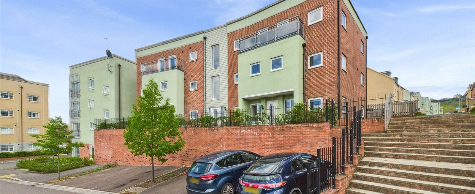 https://b648d7e2ad9240229508-052cc51e0dabffd716f7be11da587437.ssl.cf3.rackcdn.com/property_image.1600cm653.v1/for-sale/Fairford-Road-Cheltenham-Gloucestershire-GL52/22130/22130_d7fc0192dbd3eb97e1c878832617fefb.jpg