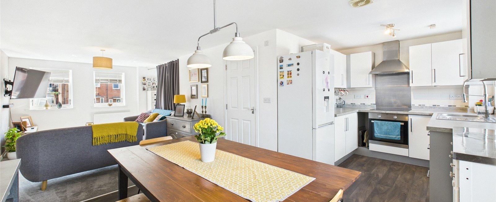 https://b648d7e2ad9240229508-052cc51e0dabffd716f7be11da587437.ssl.cf3.rackcdn.com/property_image.1600cm653.v1/for-sale/Marlstone-Close-Gloucester-Gloucestershire-GL4/22056/22056_2325ef1b9ea71da8cfdf28c26ba6fb0d.jpg