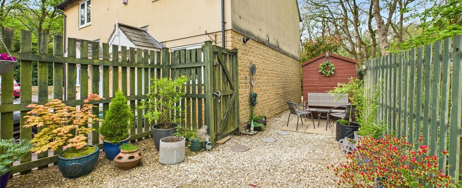 https://b648d7e2ad9240229508-052cc51e0dabffd716f7be11da587437.ssl.cf3.rackcdn.com/property_image.1600cm653.v1/for-sale/Old-Station-Close-Chalford-Stroud-GL6/22109/22109_7bd9c868caa44eba225ac9af89b2df95.jpg