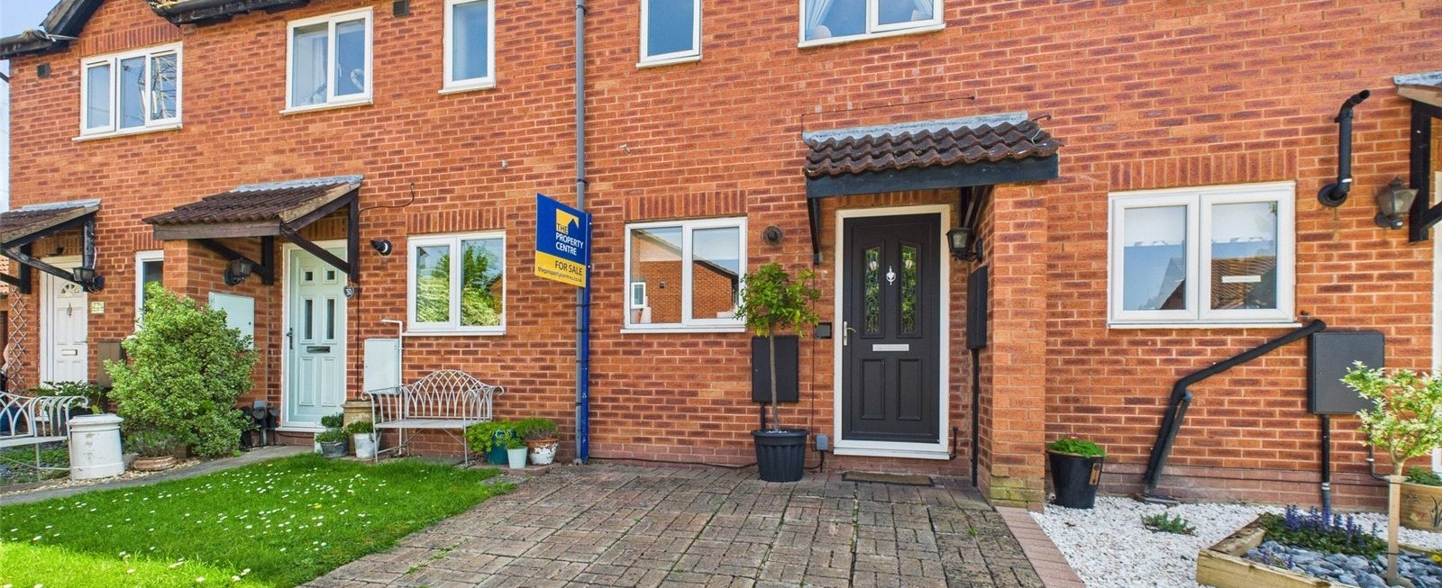 https://b648d7e2ad9240229508-052cc51e0dabffd716f7be11da587437.ssl.cf3.rackcdn.com/property_image.1600cm653.v1/for-sale/Redwind-Way-Longlevens-Gloucester-GL2/22053/22053_1db7742ba5befe5e34a9a7b9a8c447a8.jpg