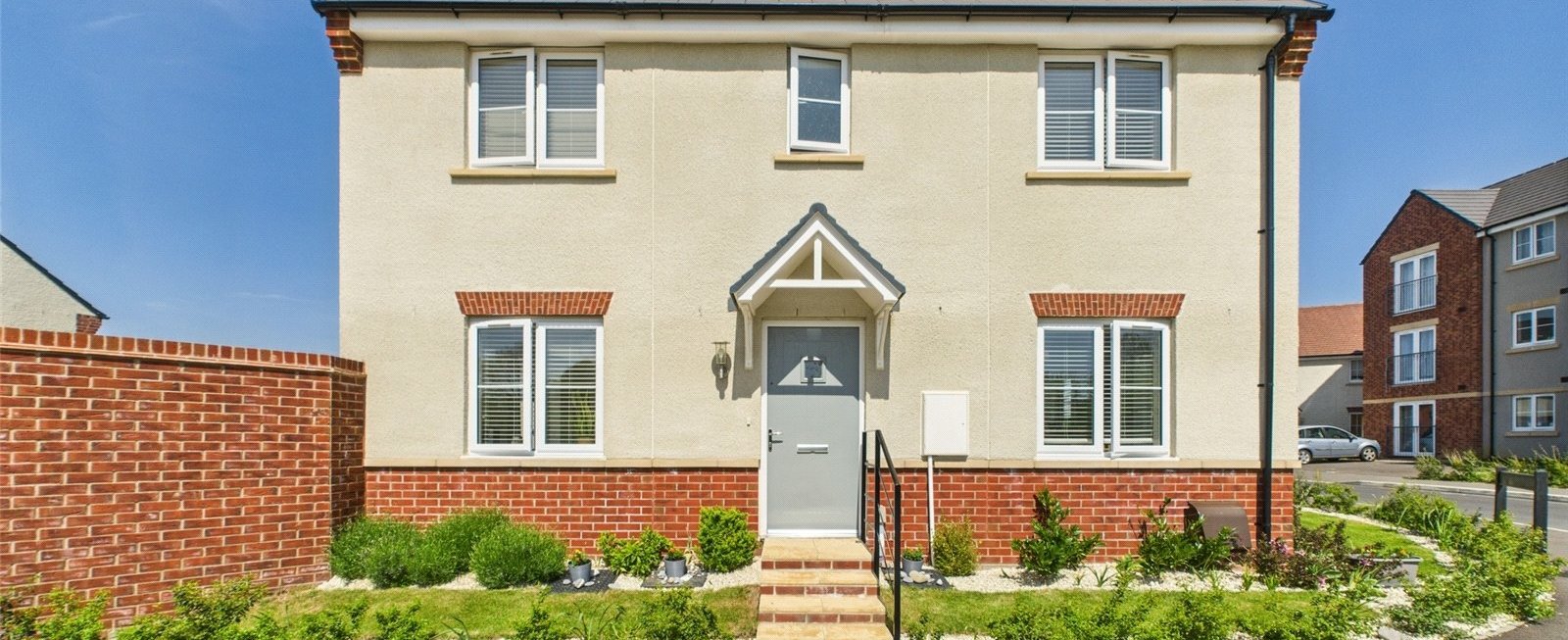 https://b648d7e2ad9240229508-052cc51e0dabffd716f7be11da587437.ssl.cf3.rackcdn.com/property_image.1600cm653.v1/for-sale/Stilchester-Road-Brockworth-Gloucester-GL3/22122/22122_b9ff61456fa068476b186b99861aa673.jpg