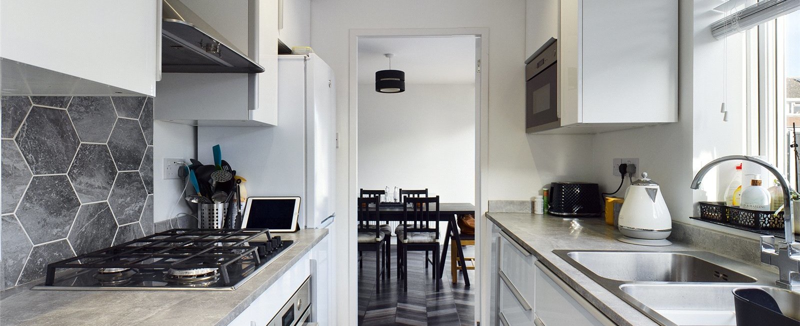 https://b648d7e2ad9240229508-052cc51e0dabffd716f7be11da587437.ssl.cf3.rackcdn.com/property_image.1600cm653.v1/to-rent/Columbia-Drive-Worcester-Worcestershire-WR2/15009/15009_2342636421cd1fac5dabc5c6ebe1e245.jpg