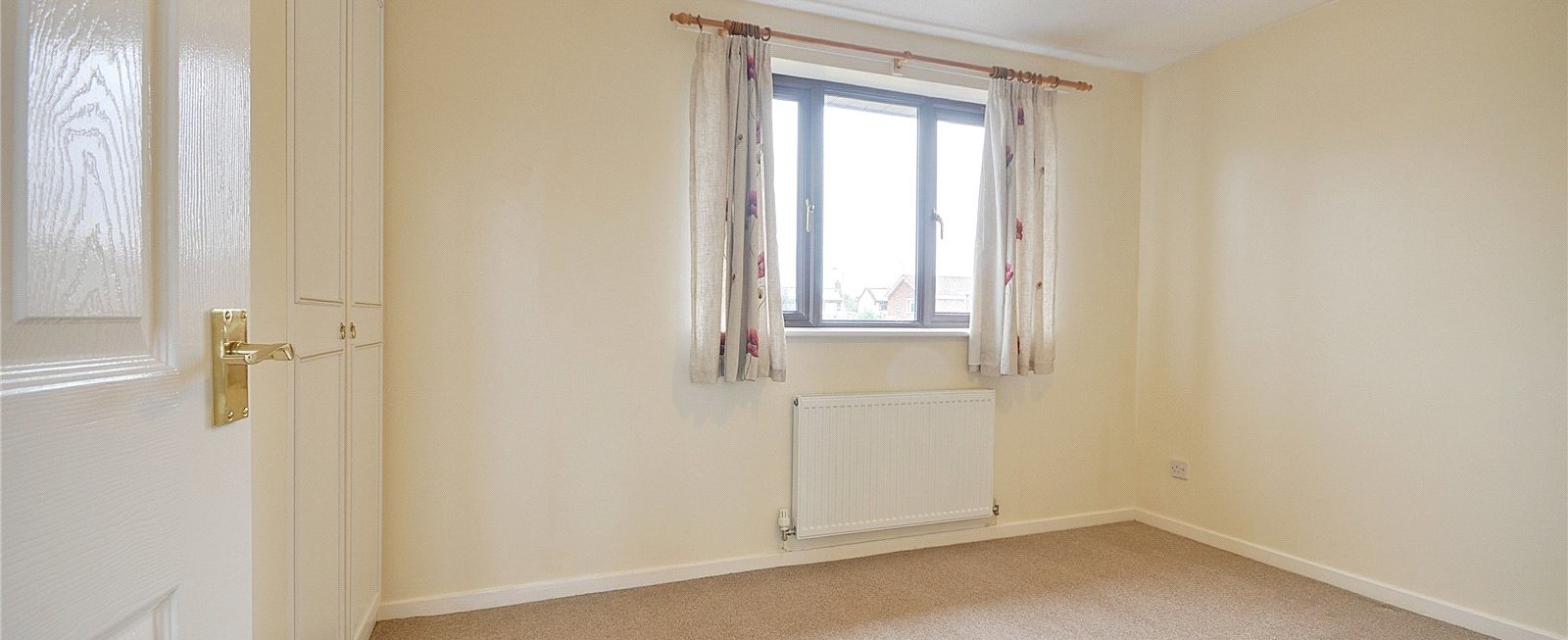 https://b648d7e2ad9240229508-052cc51e0dabffd716f7be11da587437.ssl.cf3.rackcdn.com/property_image.1600cm653.v1/to-rent/Marigold-Close-Worcester-WR5/16604/16604_ccc38fa0cd84a21974e8fd35adbc7138.jpg