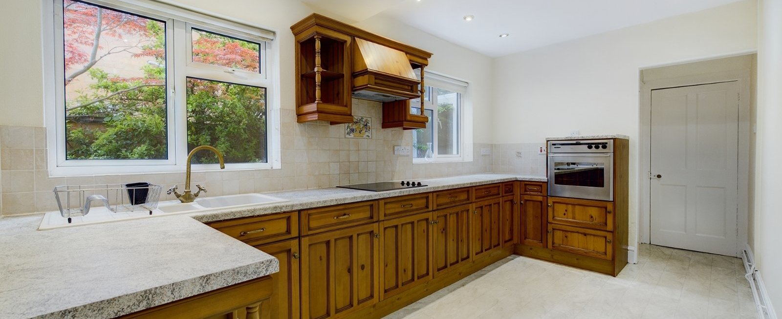 https://b648d7e2ad9240229508-052cc51e0dabffd716f7be11da587437.ssl.cf3.rackcdn.com/property_image.1600cm653.v1/to-rent/Shrubbery-Avenue-Worcester-WR1/17448/17448_9ddb3a7c68e22f0fc29b3f03edfa37d8.jpg