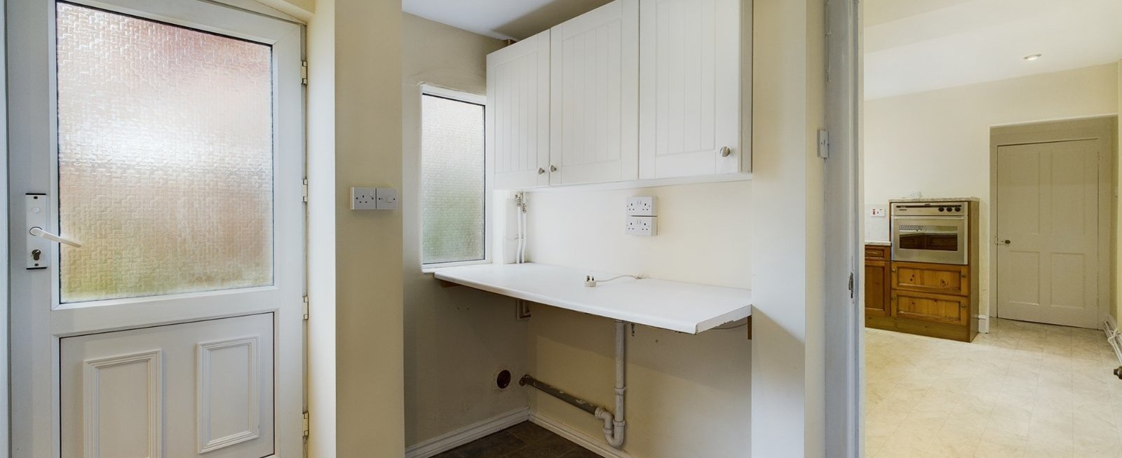 https://b648d7e2ad9240229508-052cc51e0dabffd716f7be11da587437.ssl.cf3.rackcdn.com/property_image.1600cm653.v1/to-rent/Shrubbery-Avenue-Worcester-WR1/17448/17448_a9e17cf30cc511b5096731722f86b869.jpg