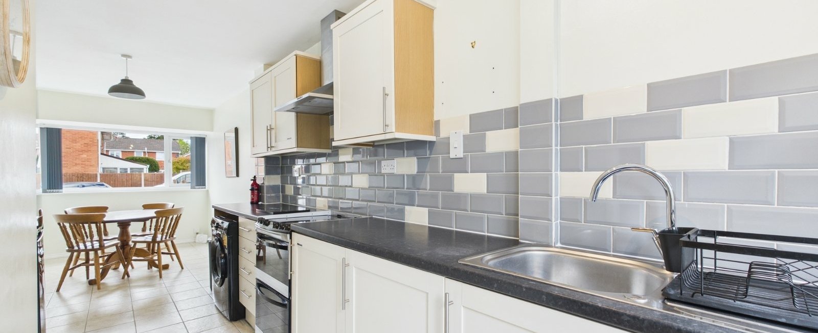 https://b648d7e2ad9240229508-052cc51e0dabffd716f7be11da587437.ssl.cf3.rackcdn.com/property_image.1600cm653.v1/to-rent/South-Croft-Worcester-Worcestershire-WR2/22117/22117_4d7f37b49195a2656fcb26622dcf3126.jpg