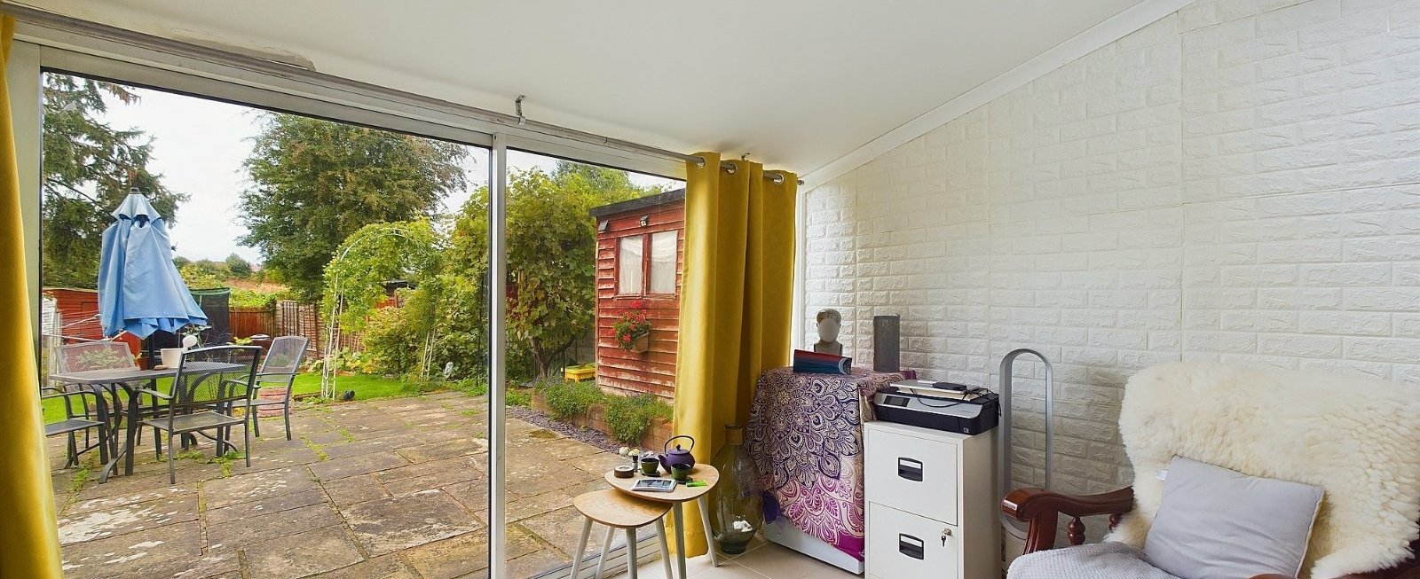 https://b648d7e2ad9240229508-052cc51e0dabffd716f7be11da587437.ssl.cf3.rackcdn.com/property_image.1600cm653.v1/to-rent/Tudor-Way-Worcester-Worcestershire-WR2/22137/22137_5cc1425d2fa83a405107a3545f1ed2ef.jpg